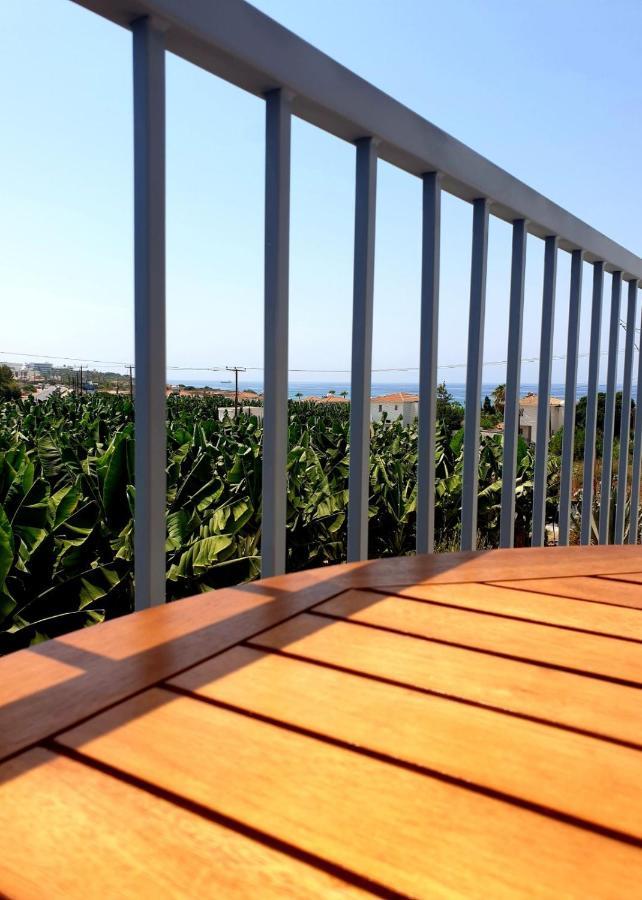 Blue Seaview Appartments Paphos Exterior foto